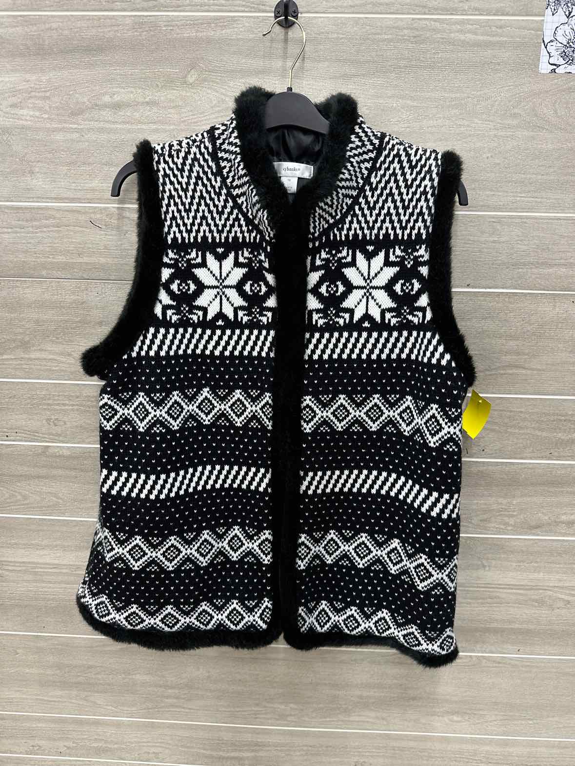 CJ Banks Size 1X Black Plus Vest