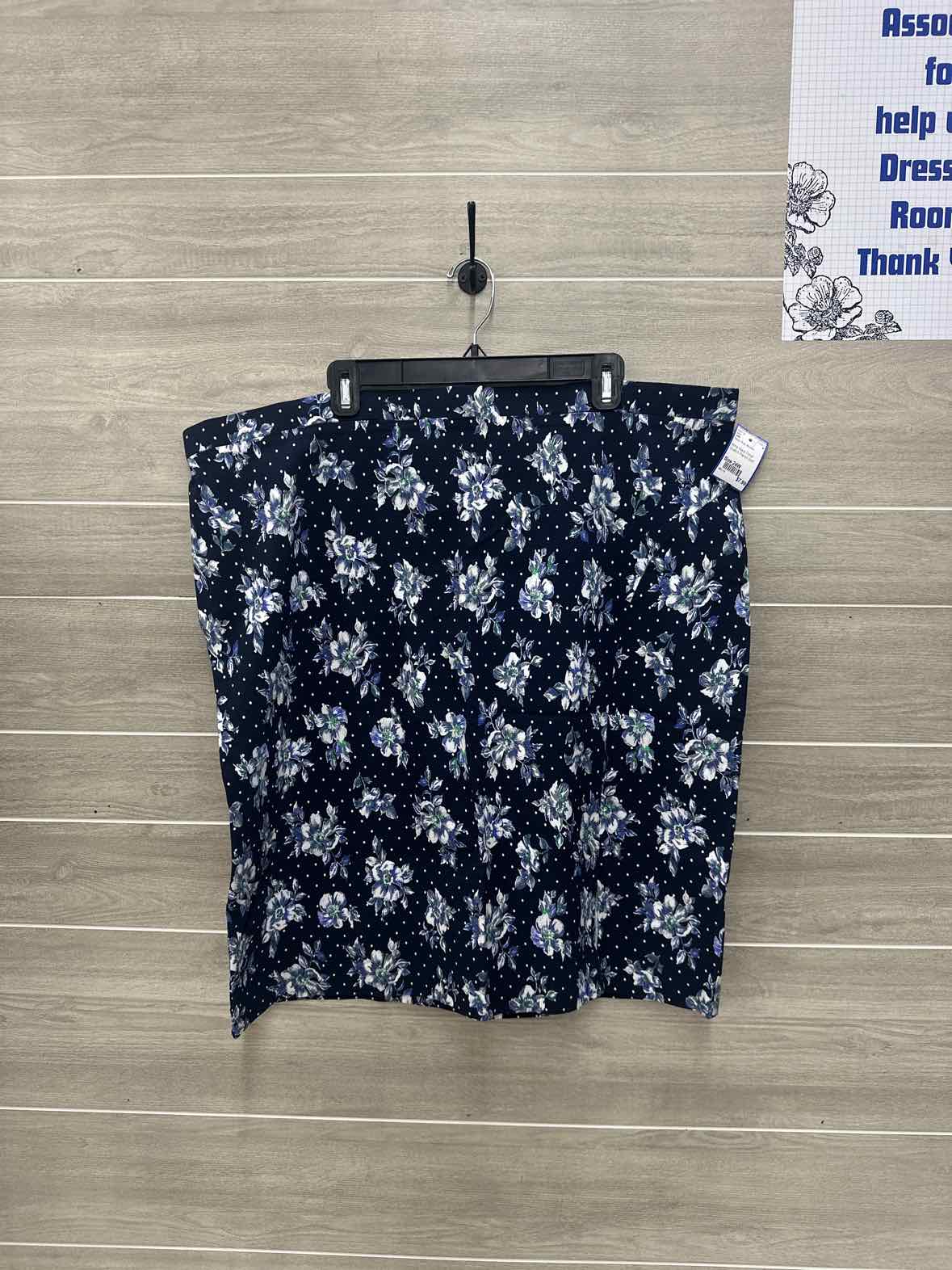 JMS Size 24W Navy Plus Skirt