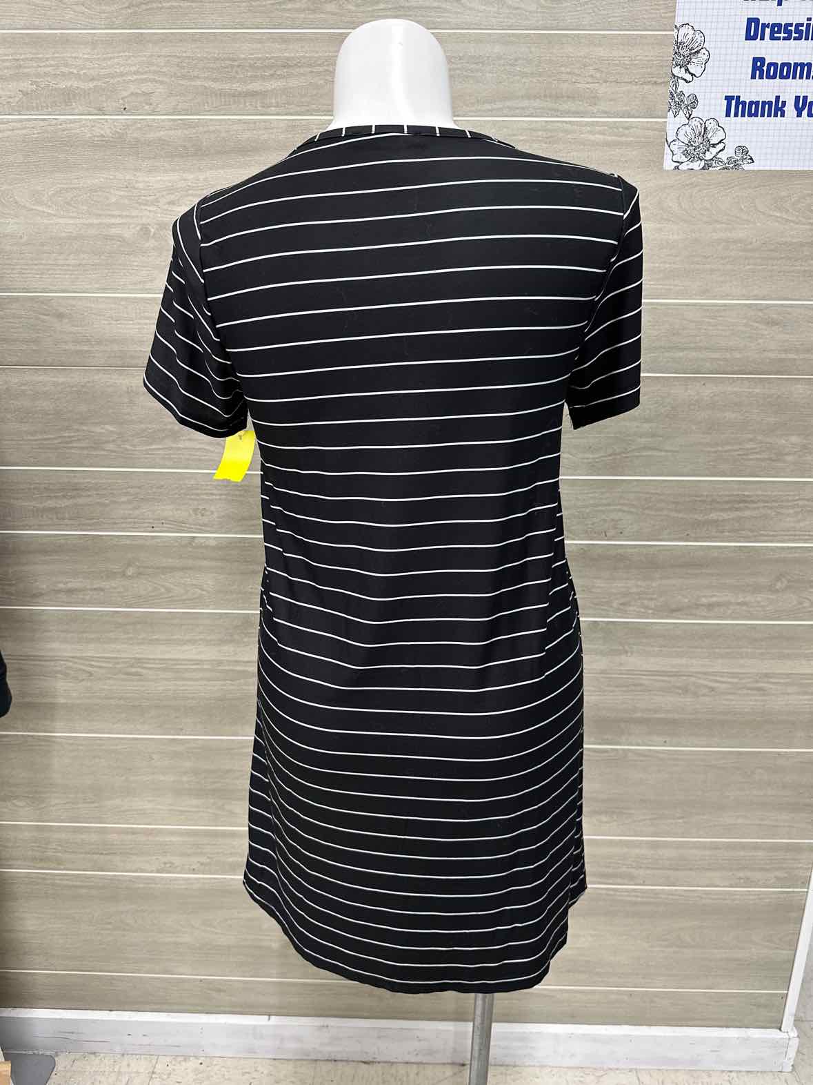 Size 10/12 Black Womens Dress
