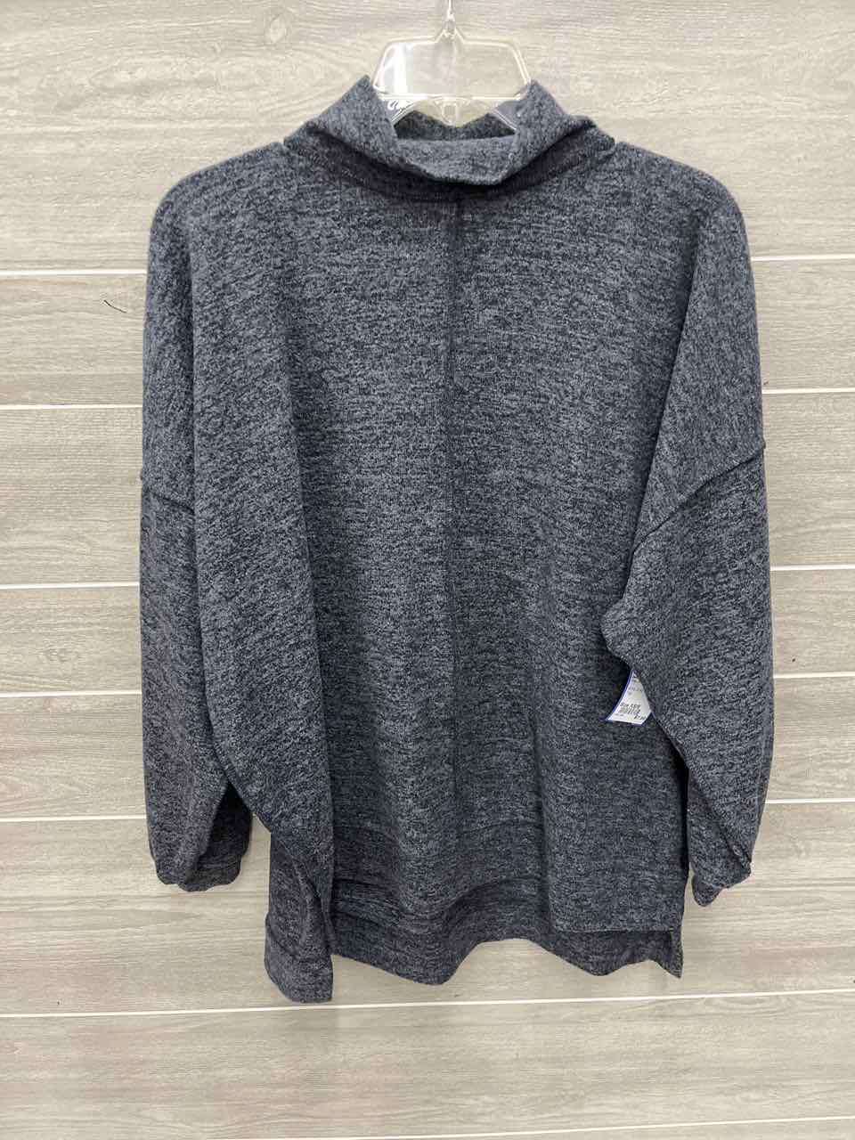 Zenana Size XS/S Gray Womens Shirt