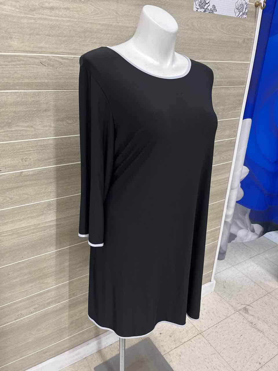 Tiana B. Size 3X Black Plus Dress