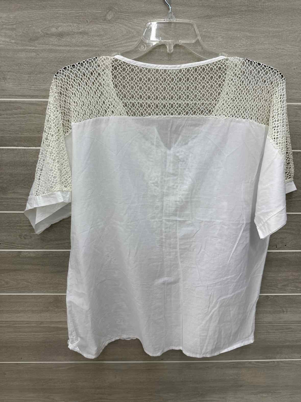 Cream Womens Size 16/18 Shirt