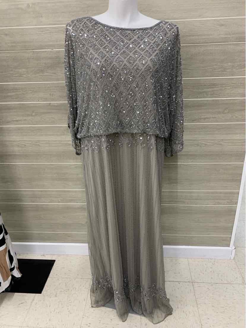 Gray Womens Size 22W Gown/Evening Wear
