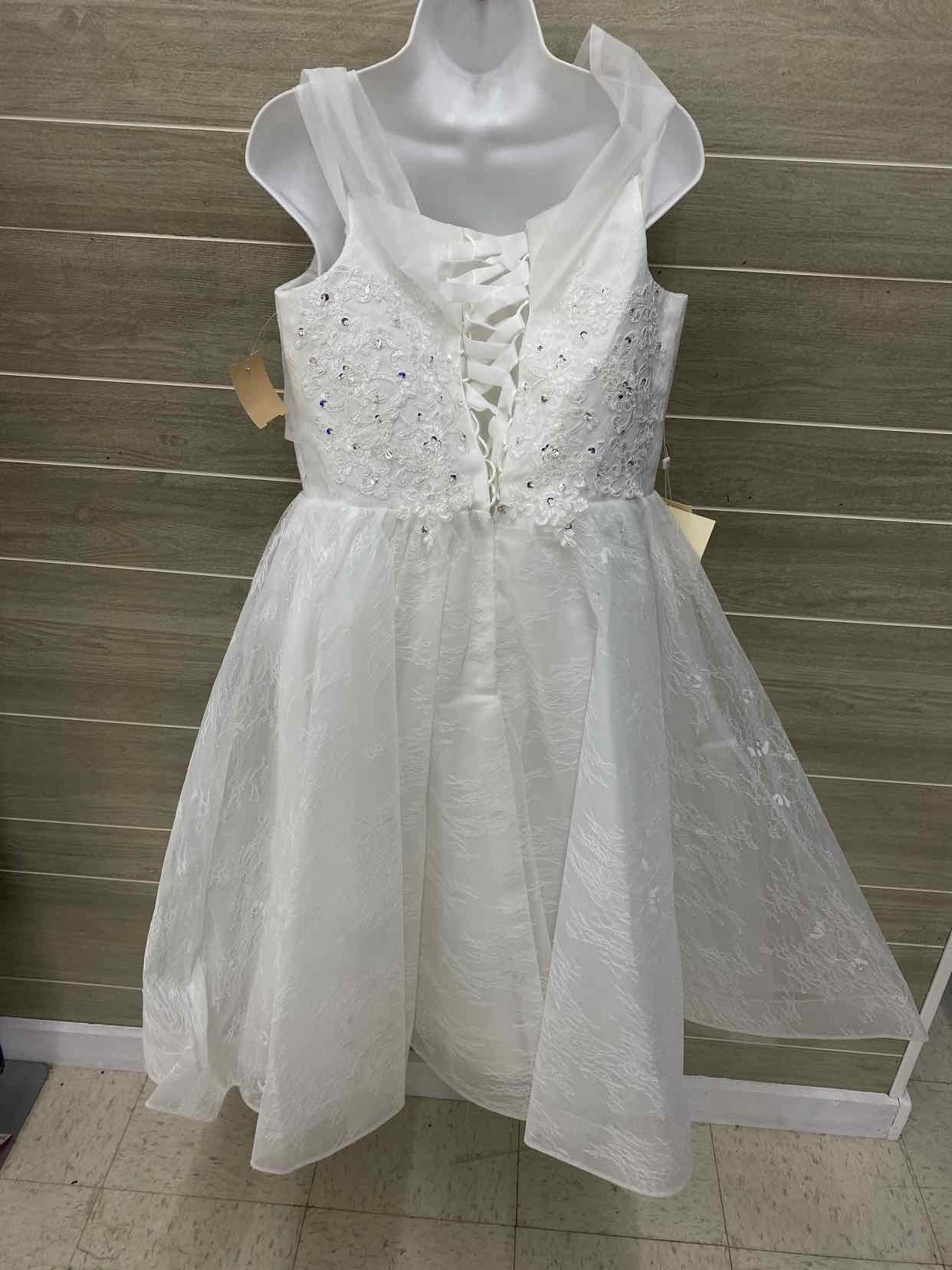 White Womens Size 10/12 Gown/Evening Wear