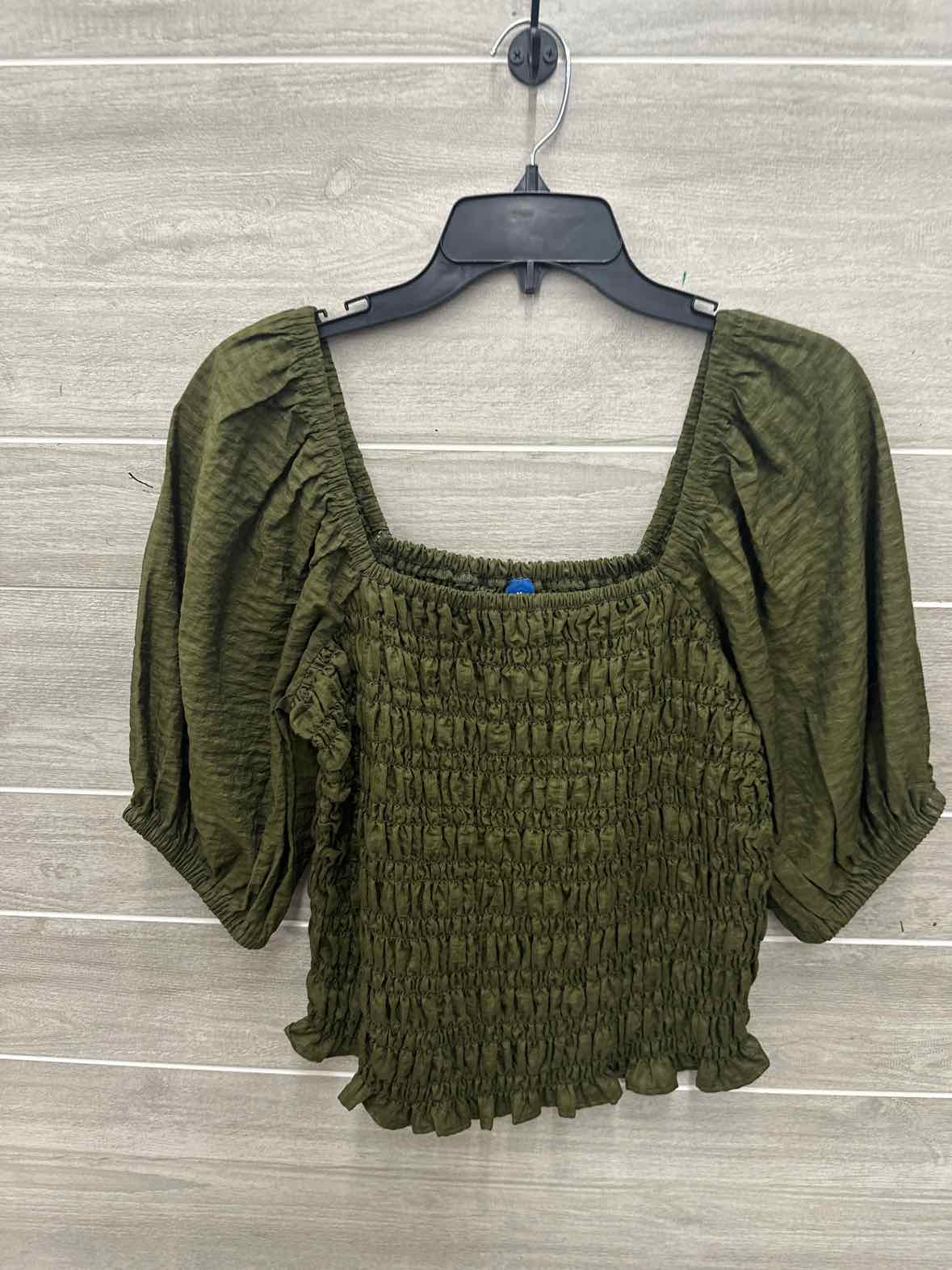 Old Navy Size M Olive Womens Shirt