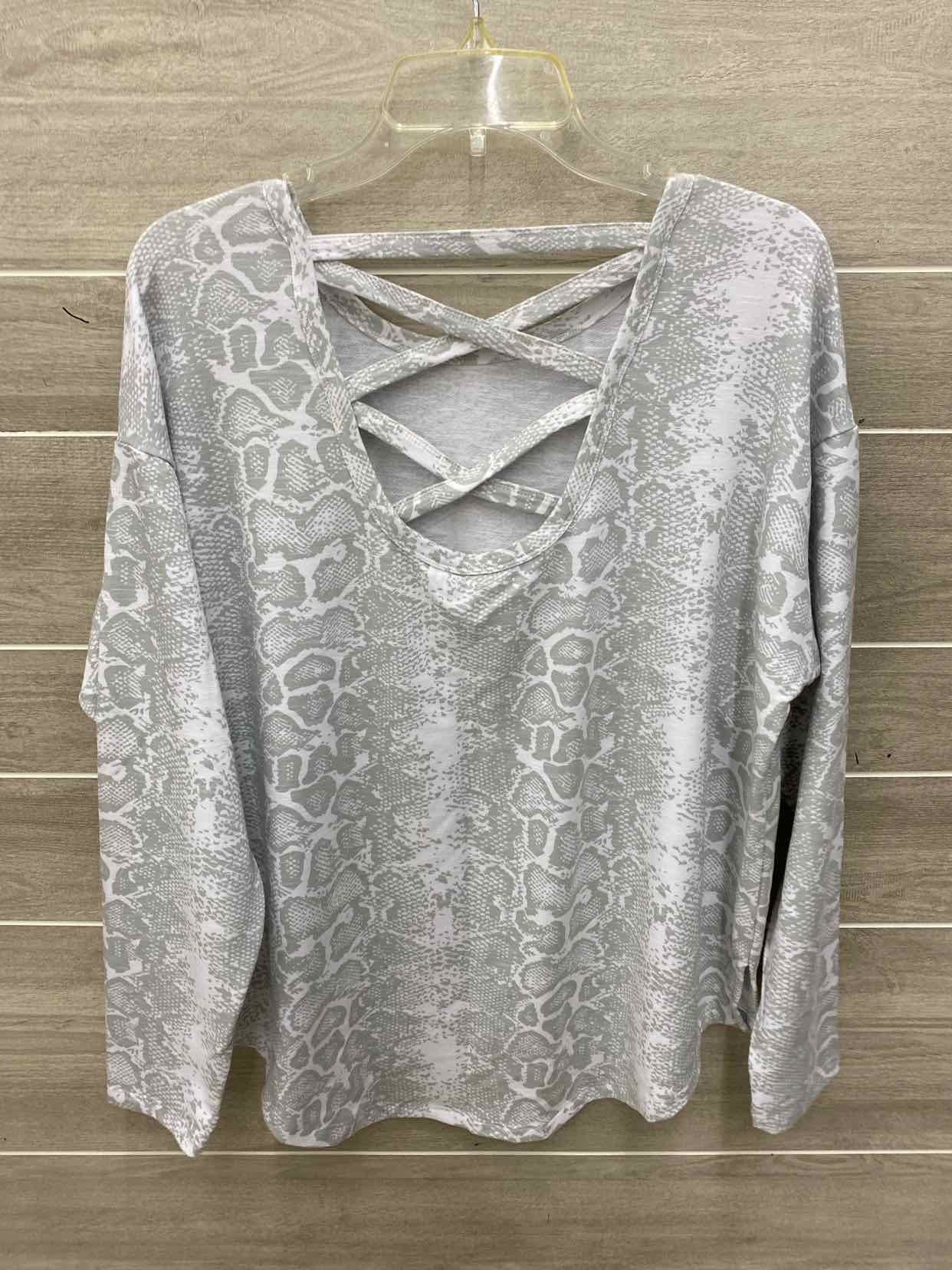 MTA Sport Gray Womens Size 1X Shirt