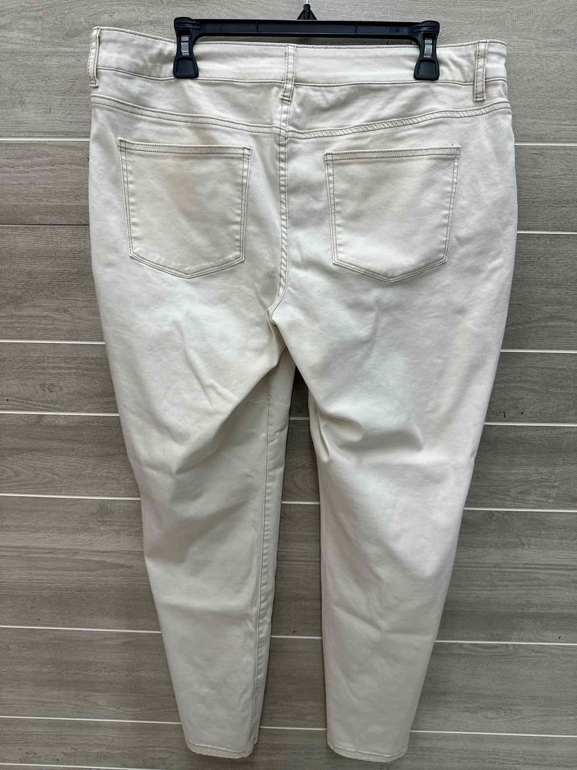 Maurices Size 14 Cream Womens Pants