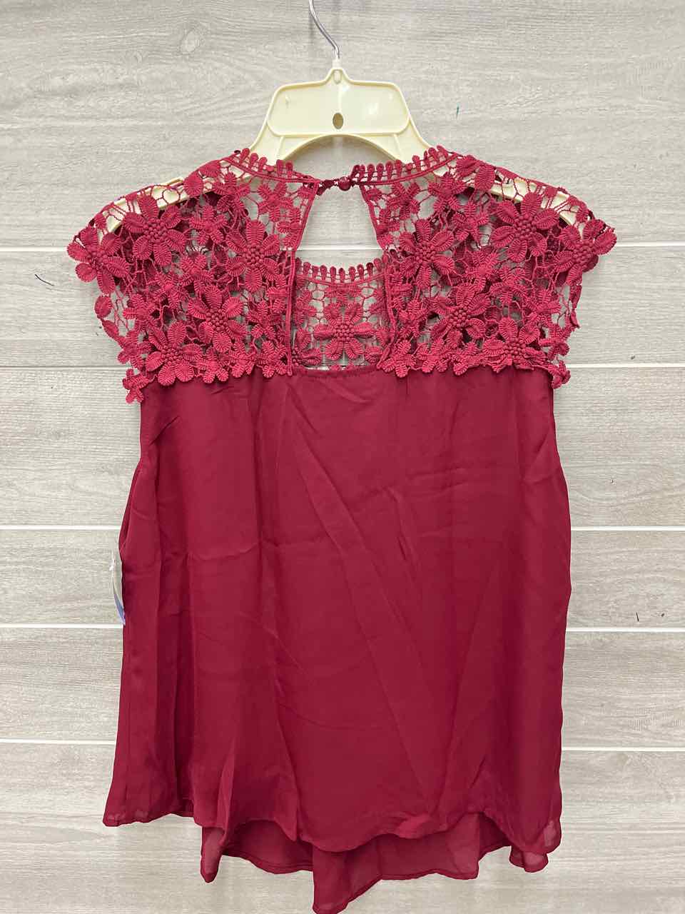 Size M Burgundy Womens Tank Top