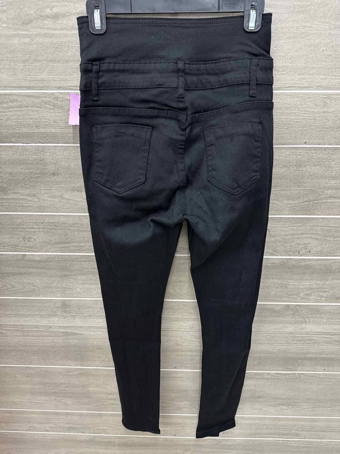 Black Womens Size 6/8 Pants