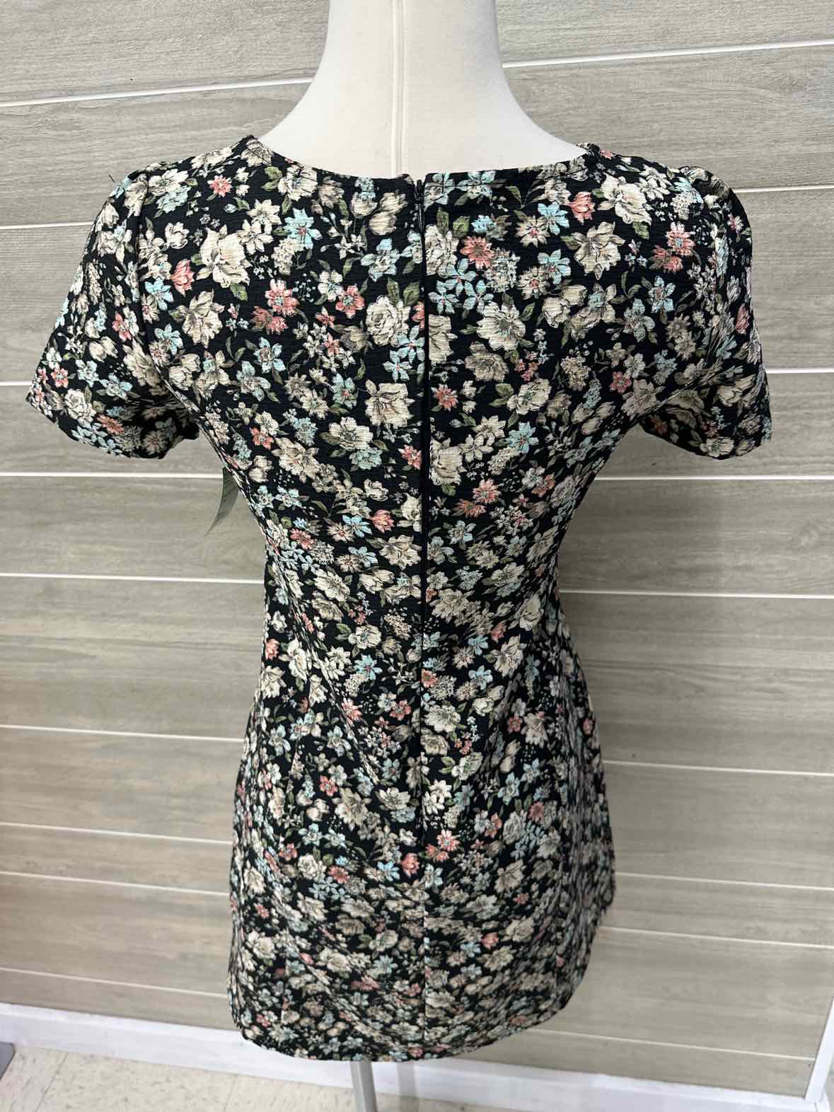 Soprano Black Womens Size 4 Dress