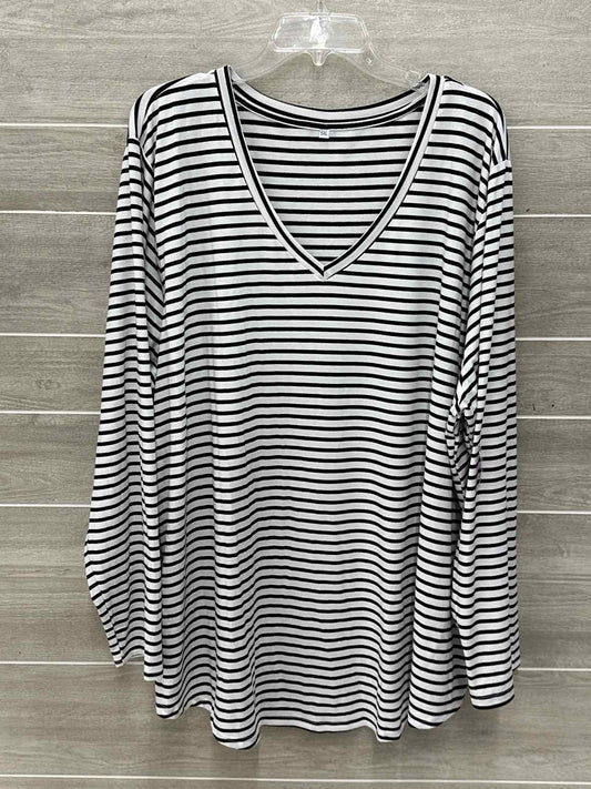 Black Womens Size 5X Shirt