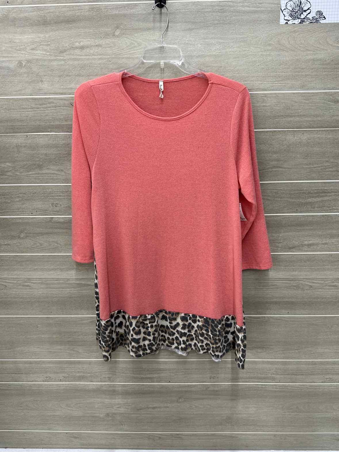 Coral Womens Women Size 3X Shirt
