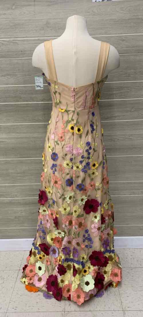 LULU'S Beige Womens Size 6/8 Gown/Evening Wear