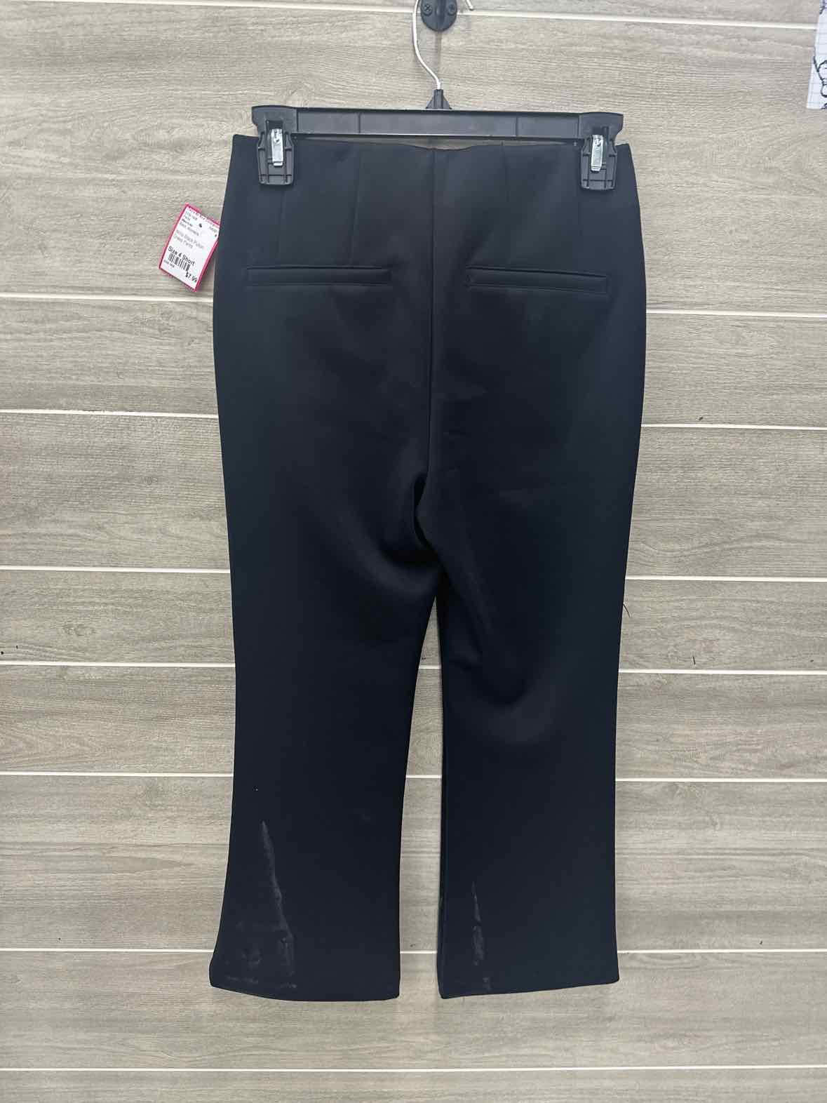Maurices Black Womens Size 4 Short Pants