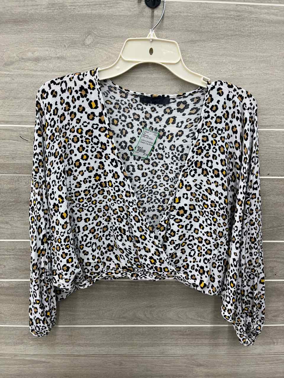Gypsy Rose Size S White Junior Shirt