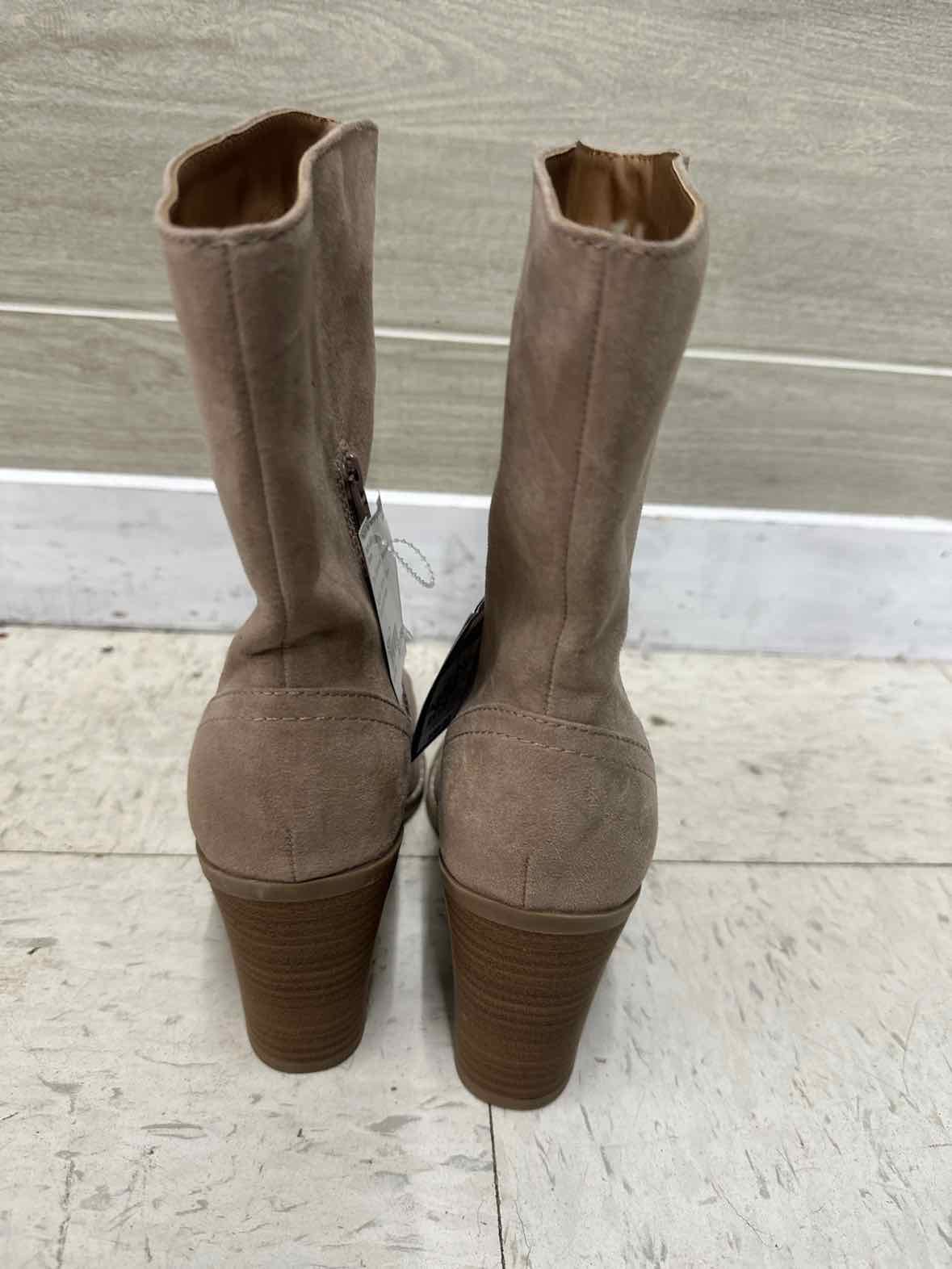 US Shoe Size 7 Tan Womens Boots