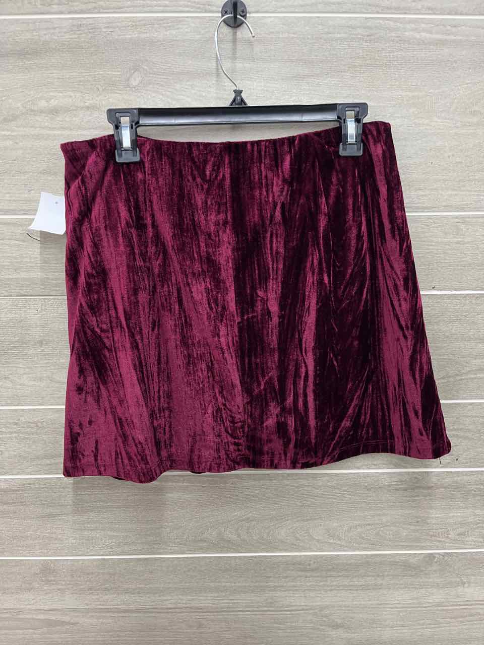 Halara Size L Burgundy Womens Skirt