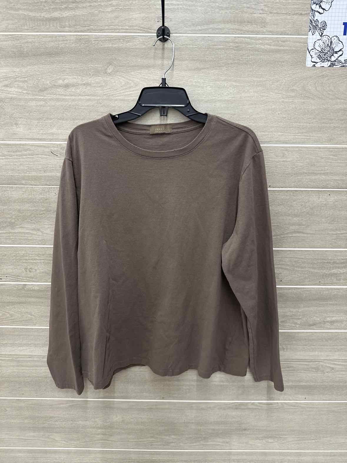 Nuuds Size 16/18 Taupe Womens Shirt