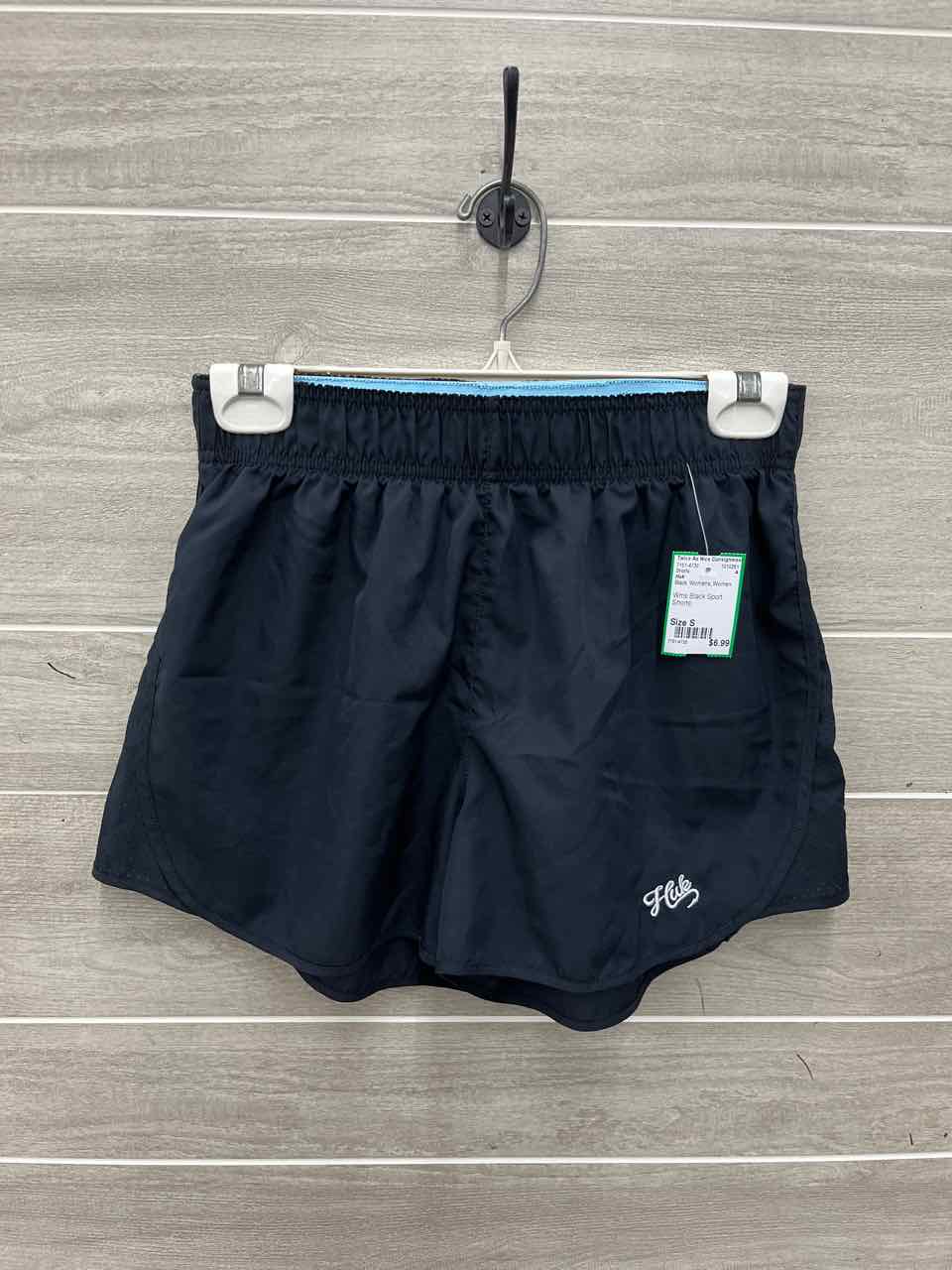 Huk Size S Black Womens Shorts