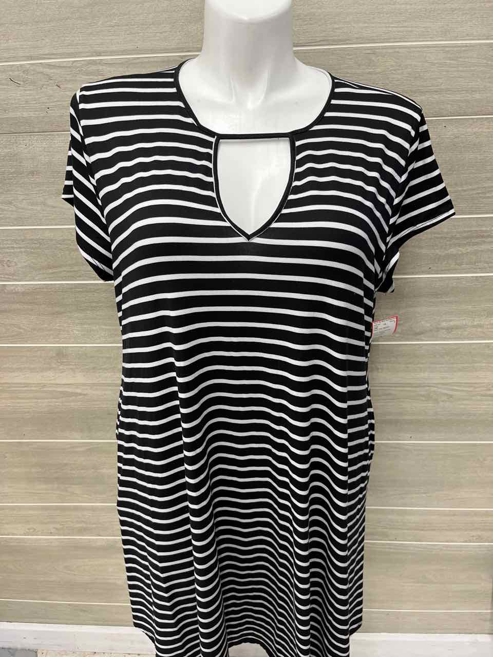 VIBE Size 3X Black Plus Dress