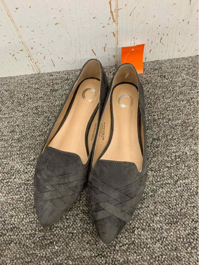 Gray Womens Size 7 Shoes/Footwear