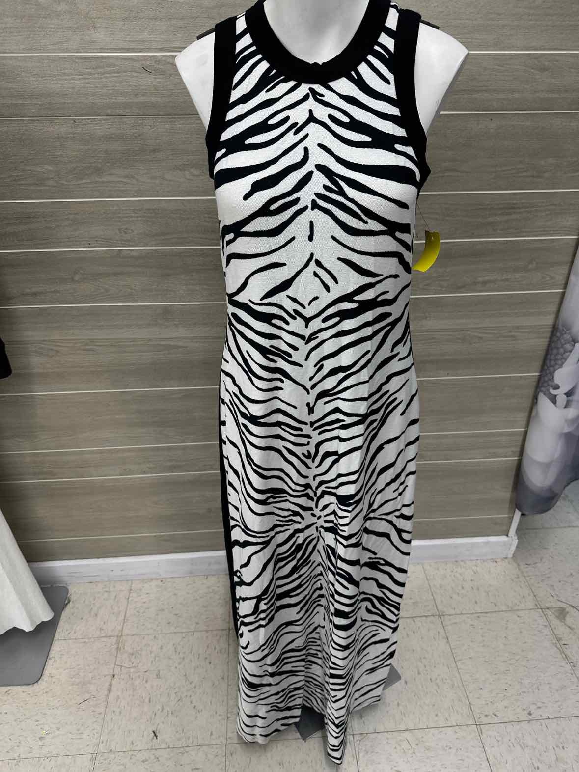Karen Kane Size 8/10 Black Womens Dress