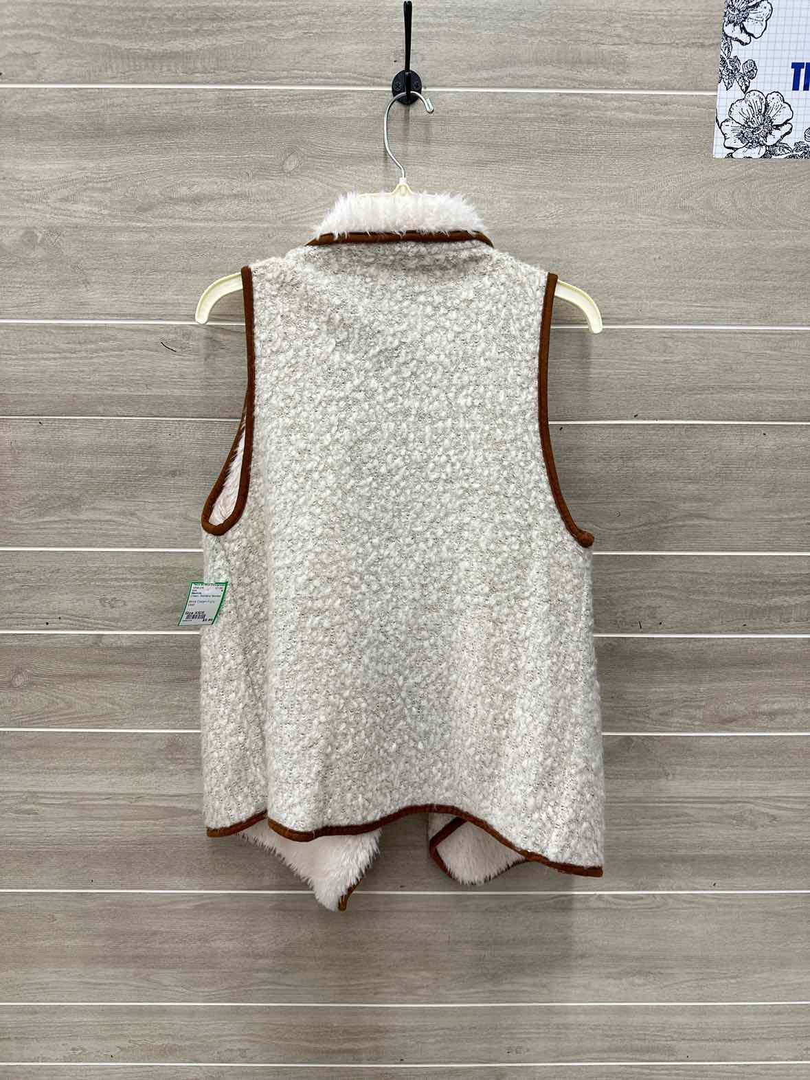 Maurices Size XS/S Cream Womens Vest