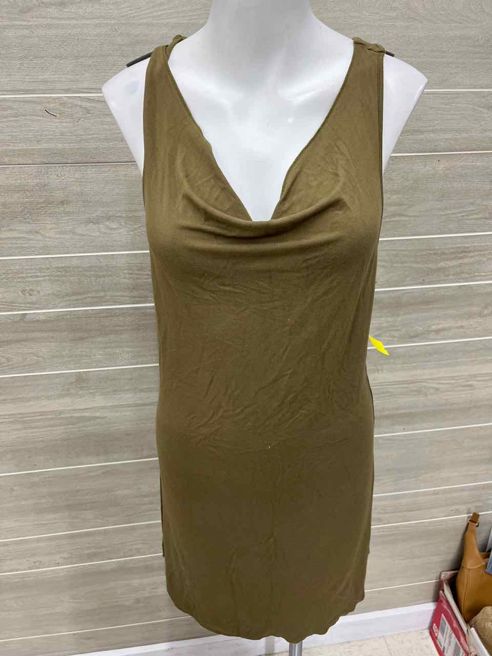 Chaser Size 8/10 Olive Womens Dress