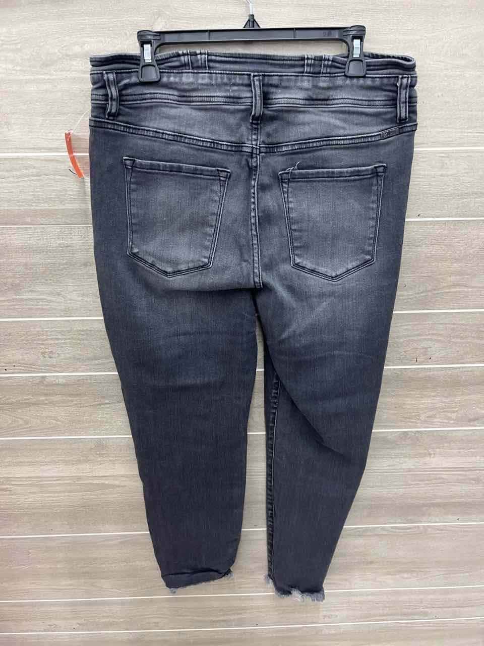 KanCan Size 14 Gray Womens Jeans