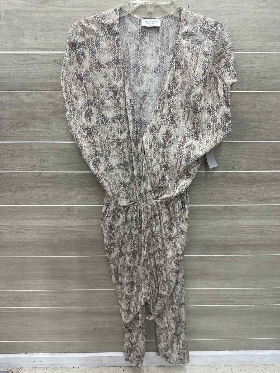 Dress Forum Size 6 Tan Womens Jumper