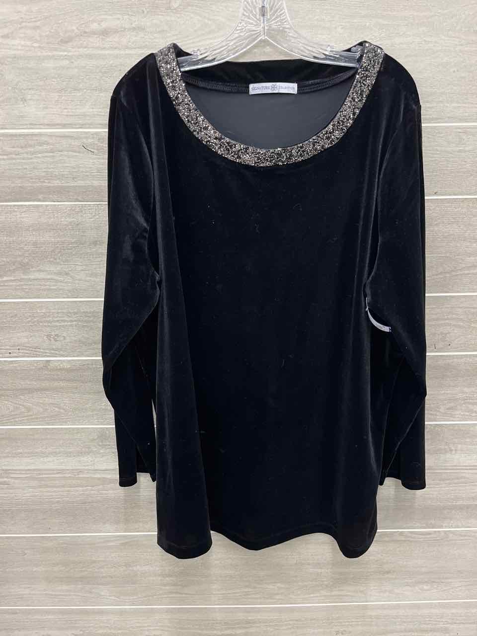 Signature Collection Size 16/18 Black Plus Shirt