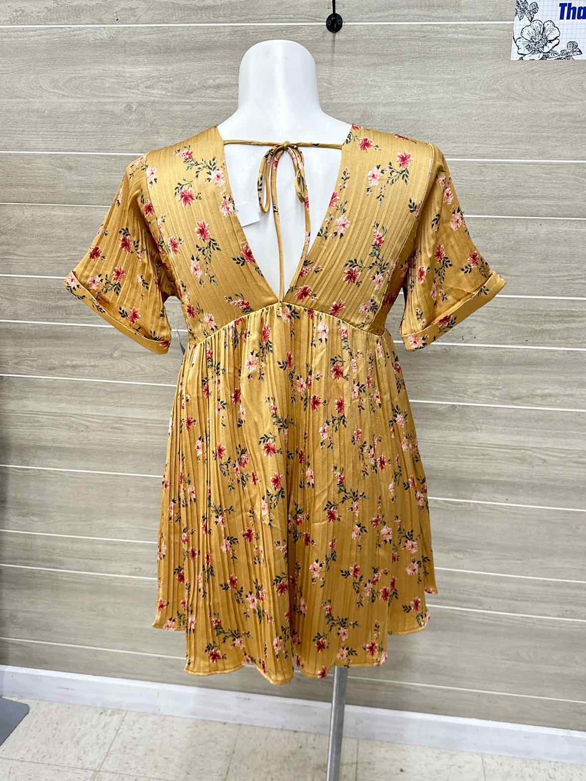 Urban Daizy Size 12/14 Mustard Womens Dress
