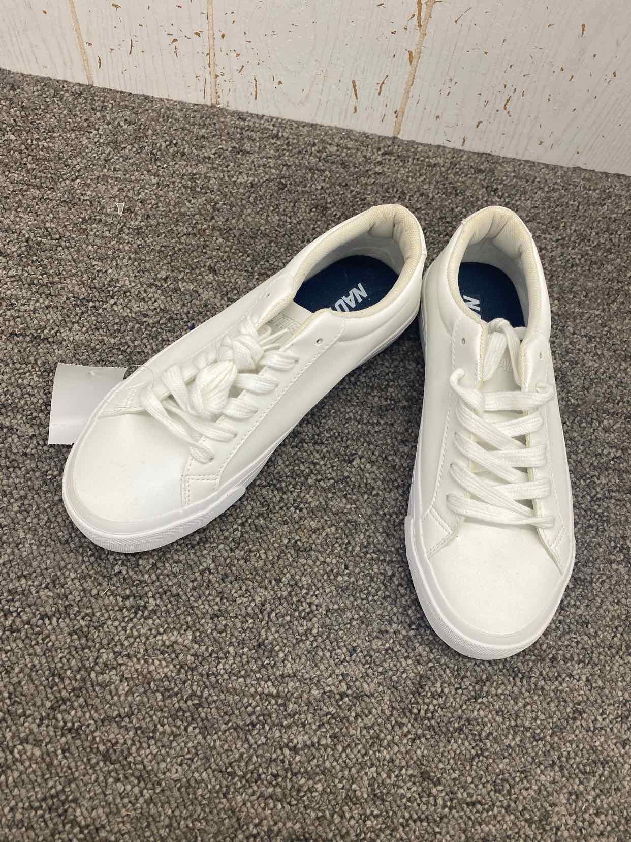 Nautica White Womens Size 7.5 Shoes/Footwear