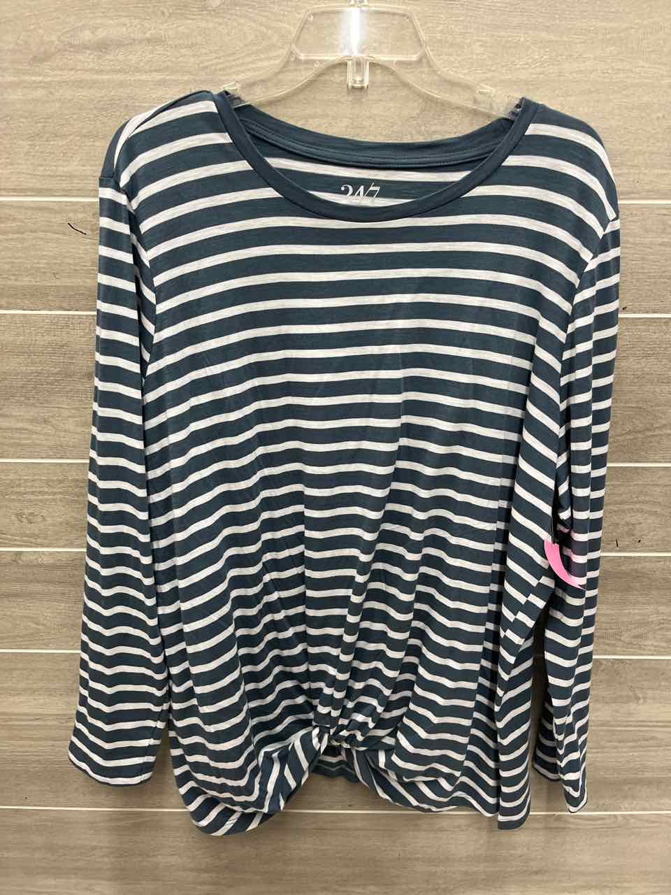 Maurices Size 2X Blue Plus Shirt