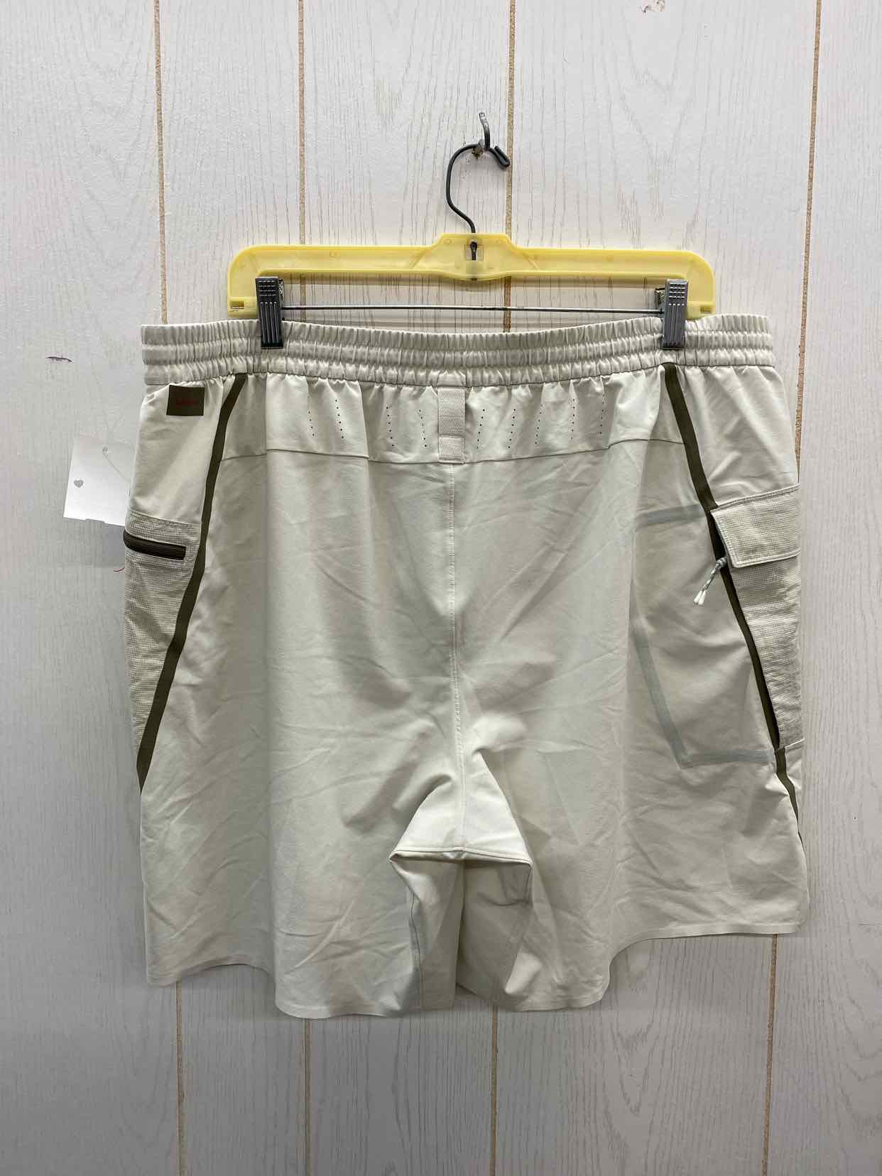 Lululemon Size XXL Mens Shorts