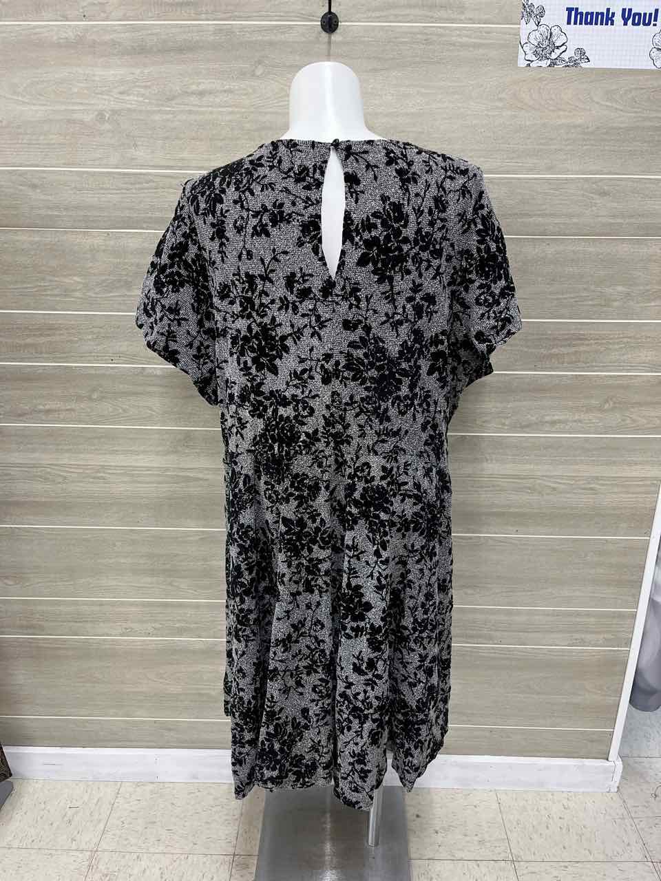 Torrid Size 6X Black Plus Dress