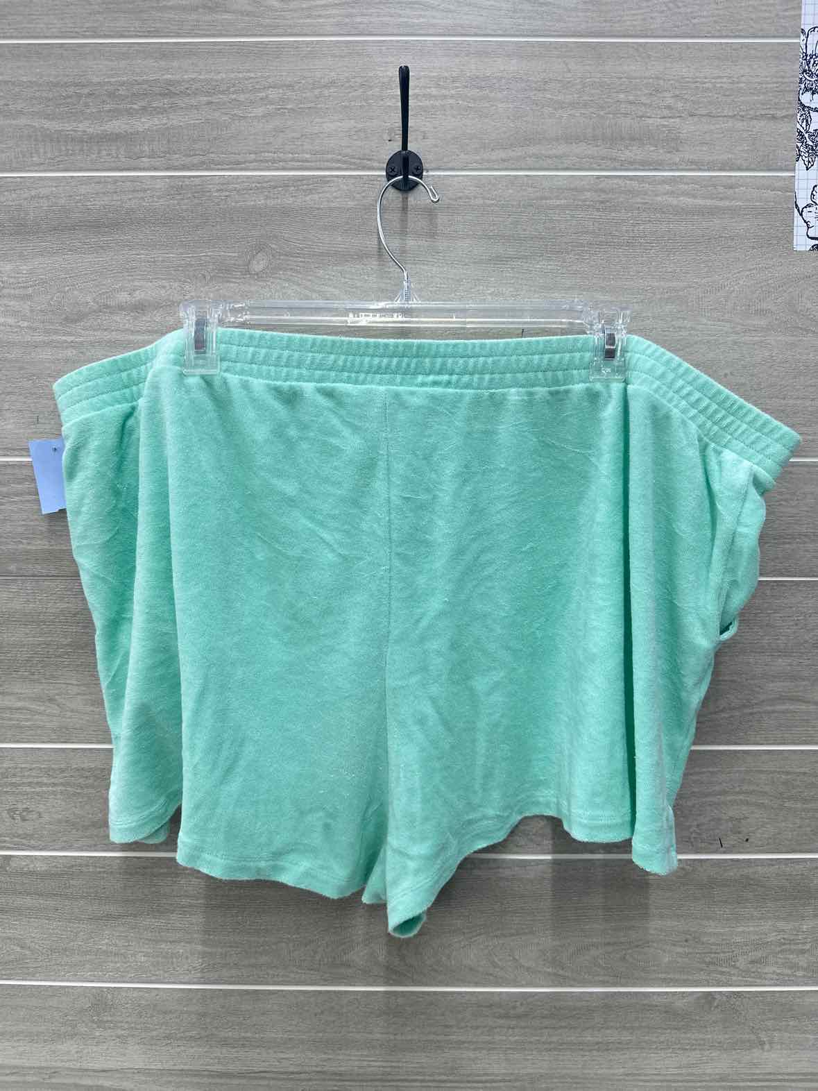 Size 3X Green Plus Shorts