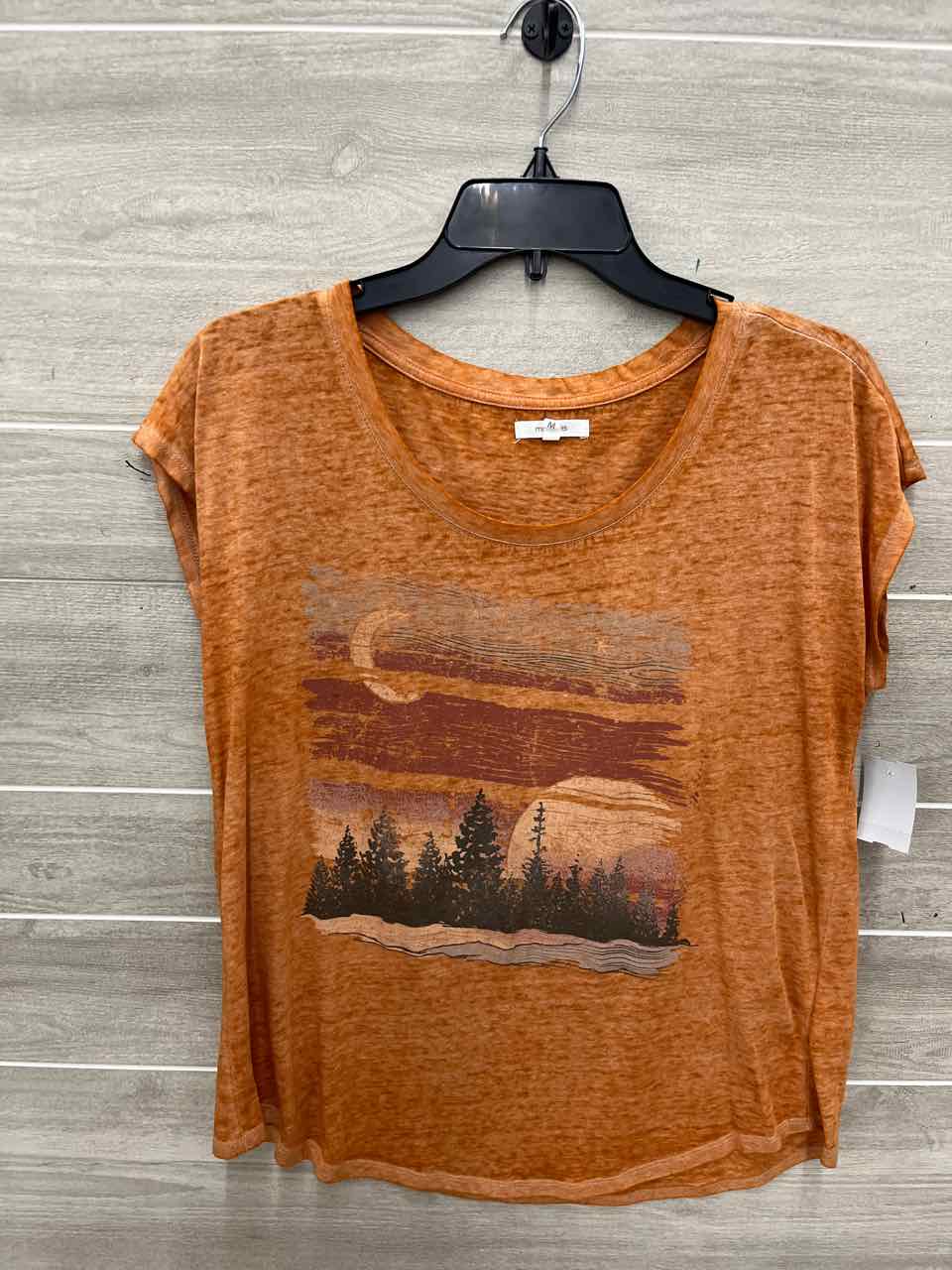 Maurices Size M Orange Womens Shirt