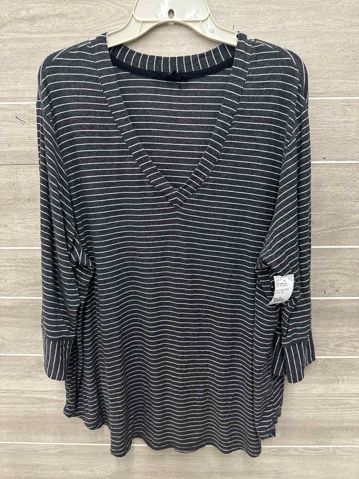 Jane & Delancey Size 2X Gray Plus Shirt
