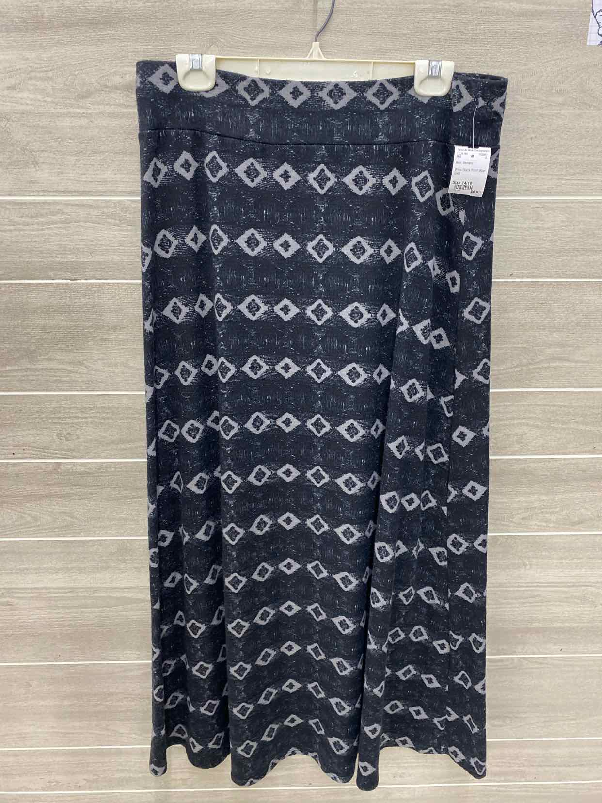 Black Womens Size 14/16 Skirt