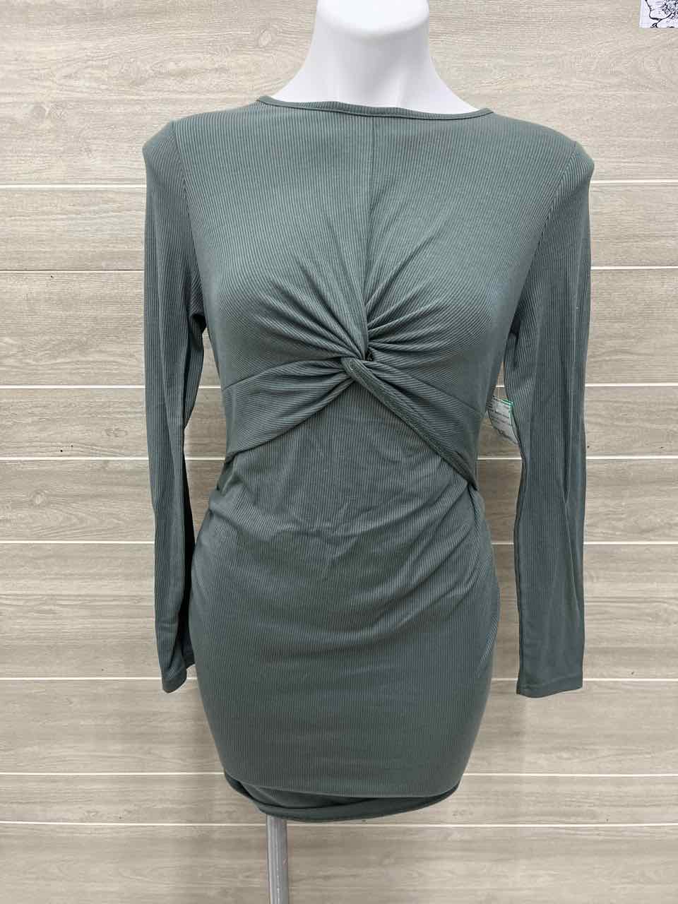 H&M Size 6/8 Green Womens Dress