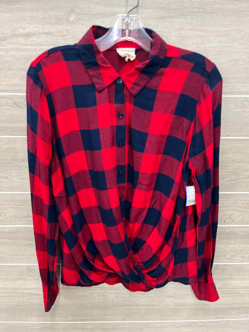 Harper Size M Red Womens Shirt
