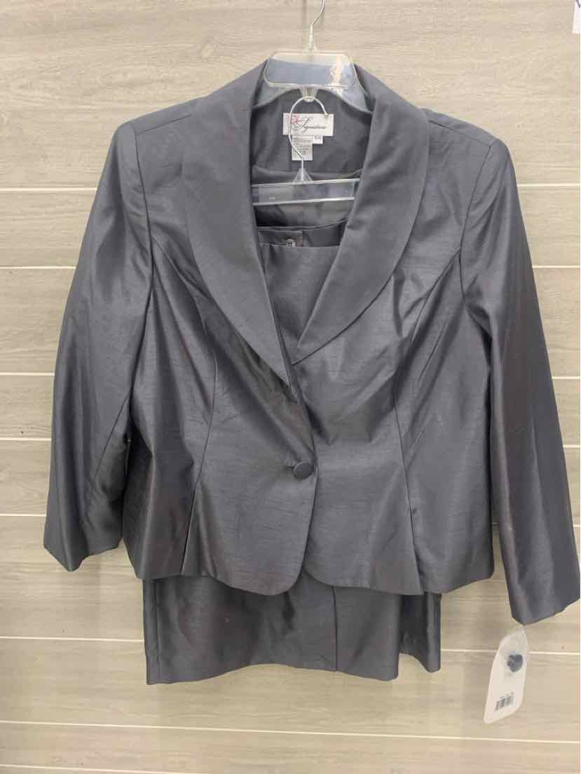 Gray Womens Size 16W Skirt Set