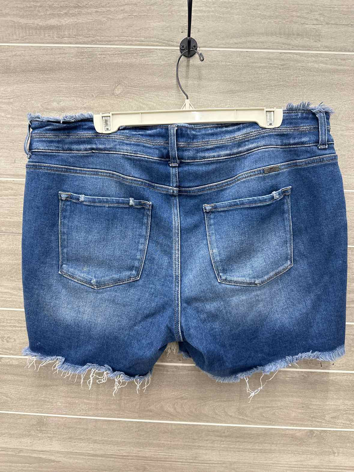 KanCan Size 18 Blue Plus Shorts