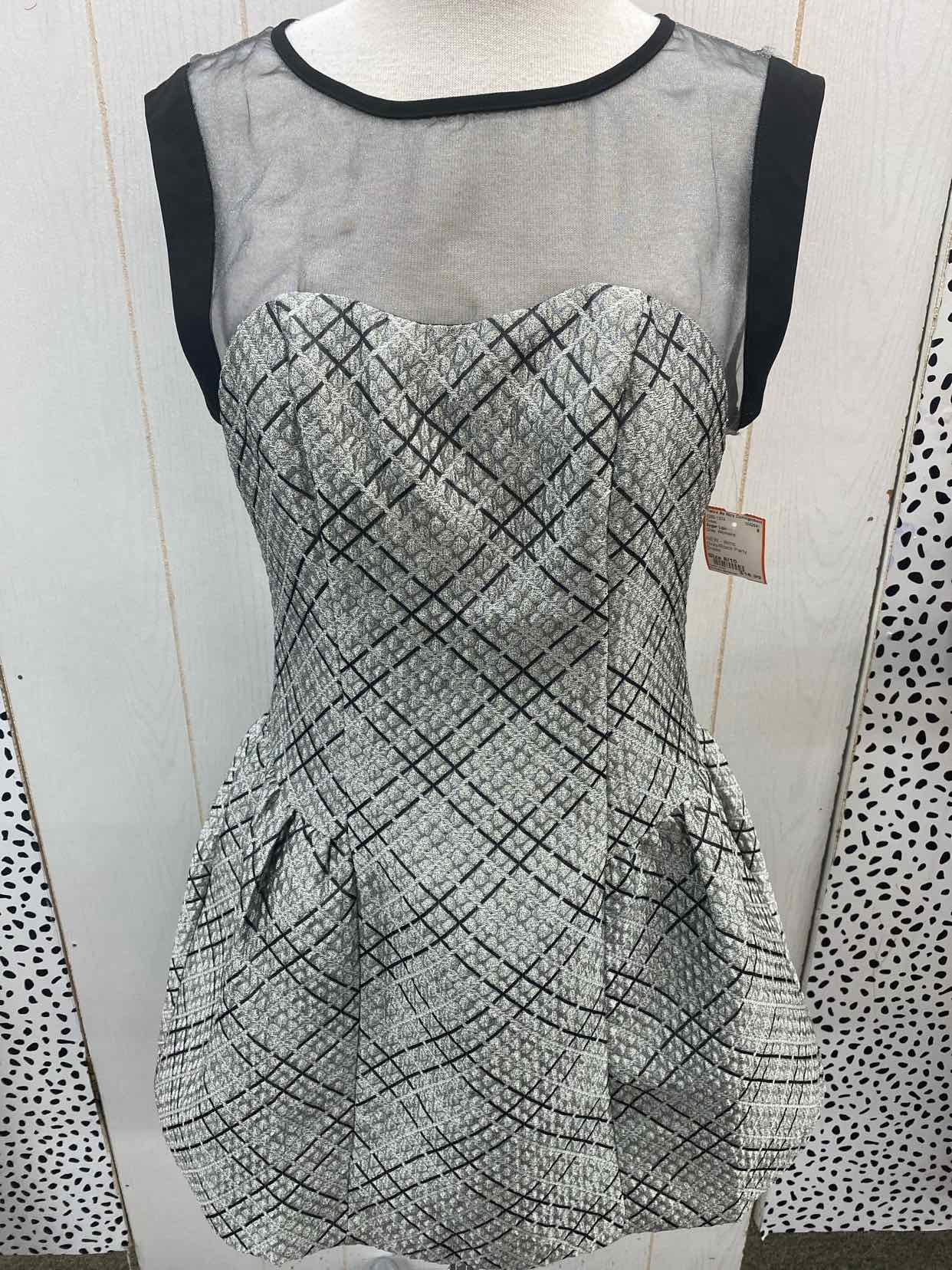 Sugar Lips Gray Womens Size 8/10 Dress