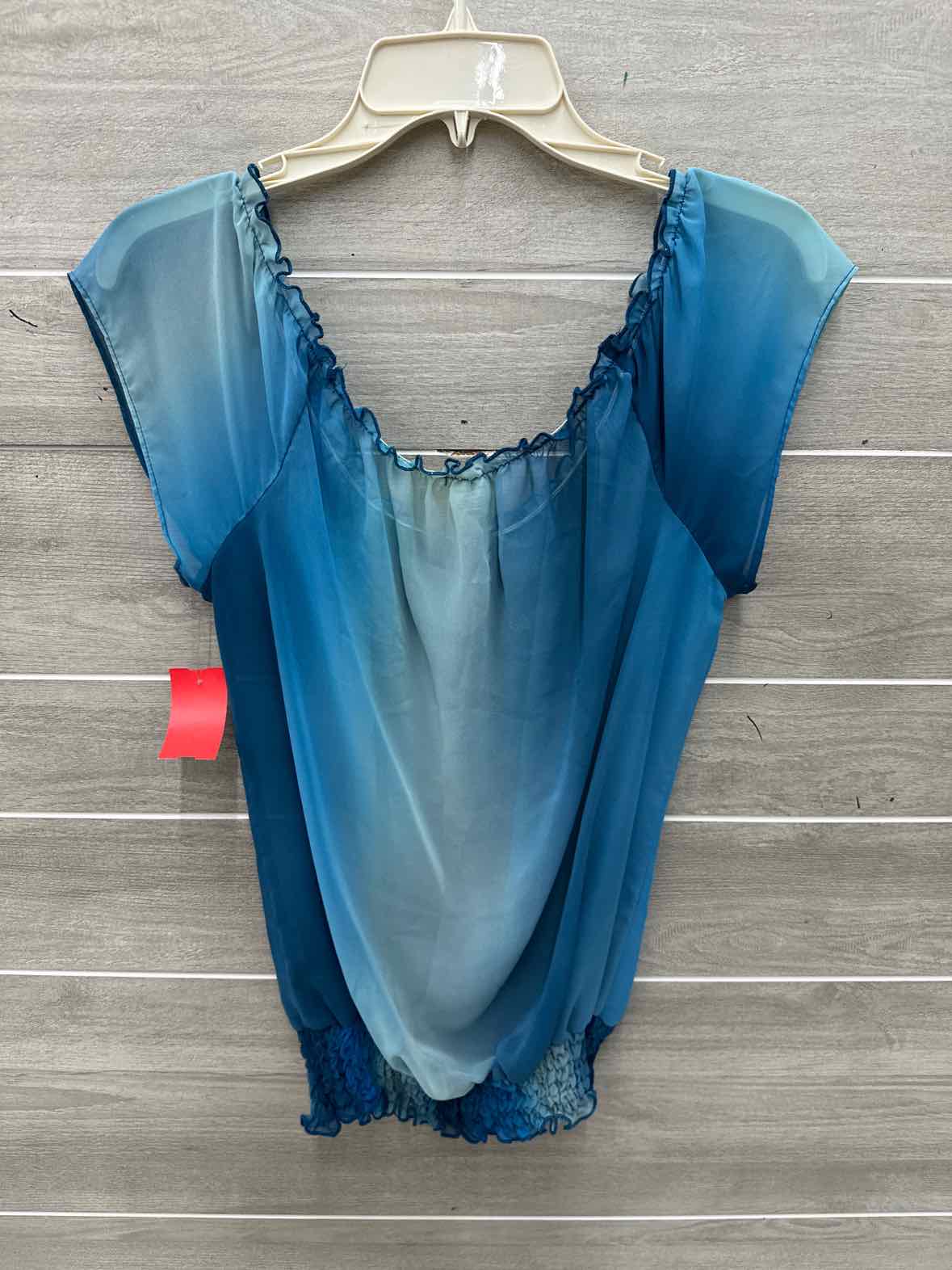 Studio Y Size M Blue Junior Shirt