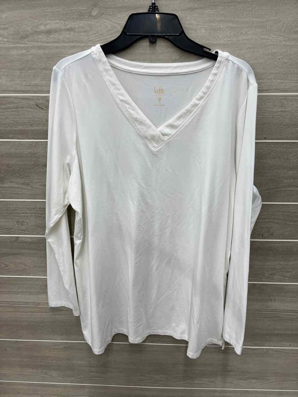Belle & Sky Size 1X/2X Cream Plus Shirt