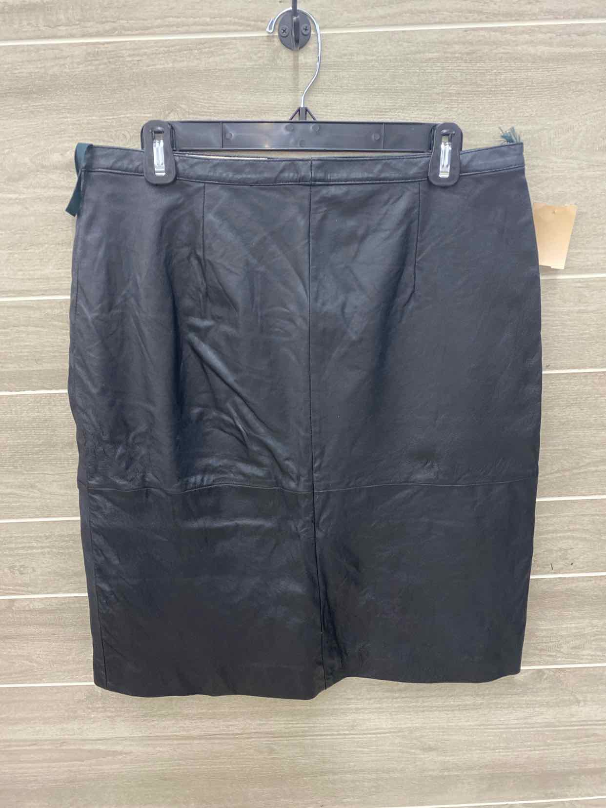 Black Womens Size 10/12 Skirt