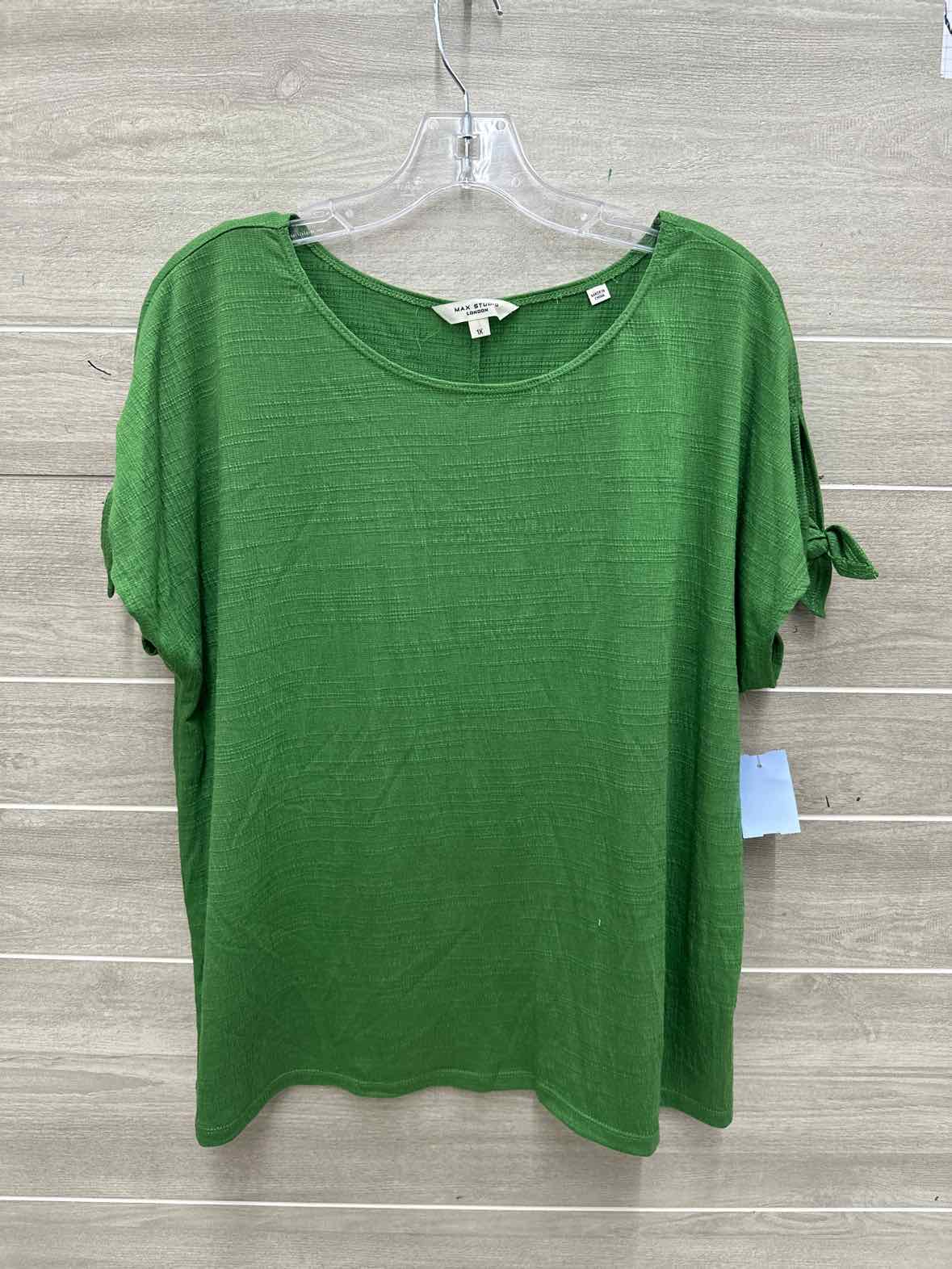 Max Studio Size 1X Green Plus Shirt