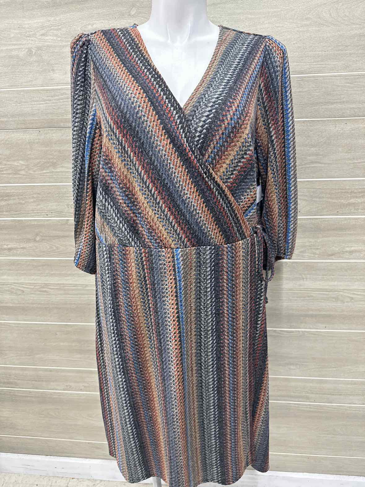 CJ Banks Size 2X Gray Plus Dress